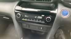 Toyota Yaris Cross 1.5 Hybrid Design 5dr CVT Hybrid Estate